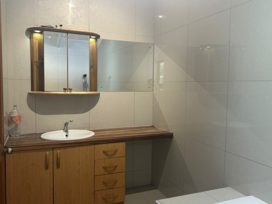 To Let 2 Bedroom Property for Rent in Constantia Western Cape